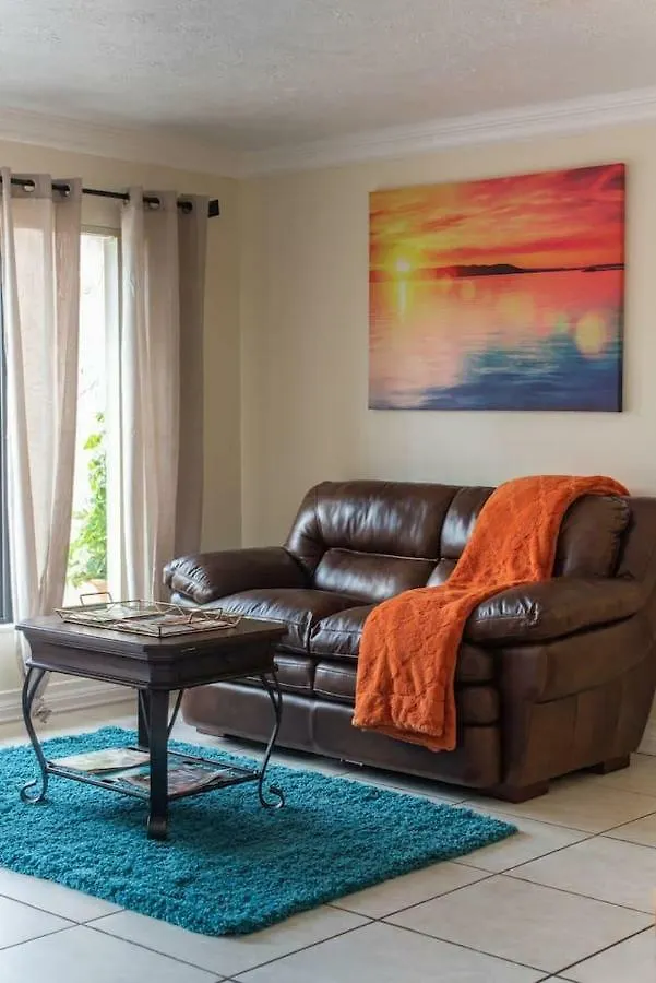 The Cozy House Villa Tampa Holiday home